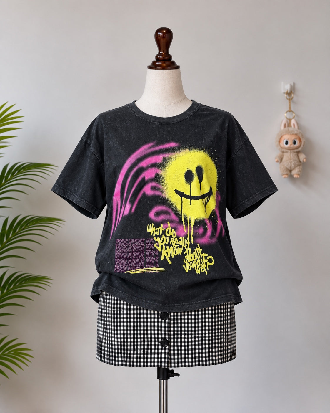 Black Smiley Graphic Oversized T-Shirt