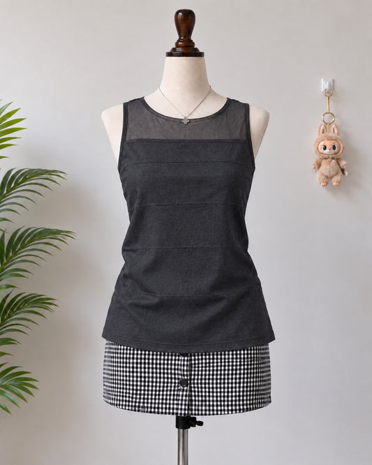 Black Square Neck Sleeveless Top