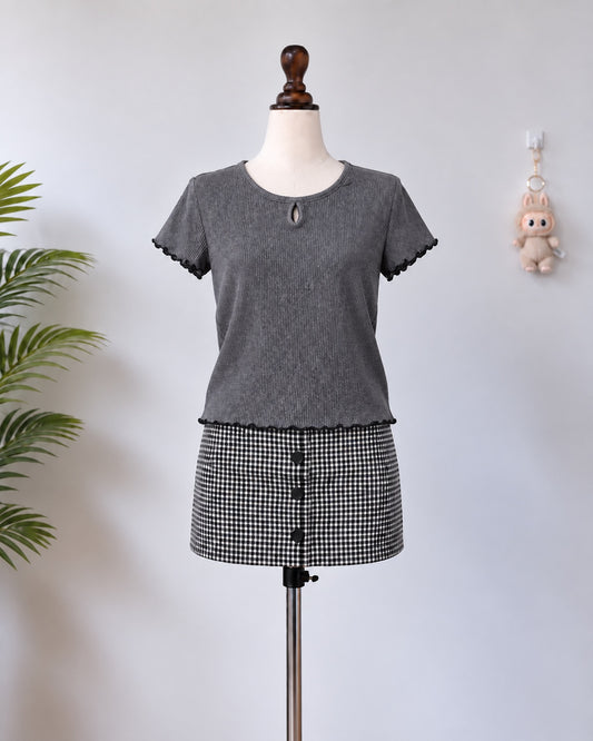 Grey ribbed short sleeve keyhole top
