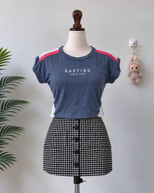 Kaotiko Navy Crop Top