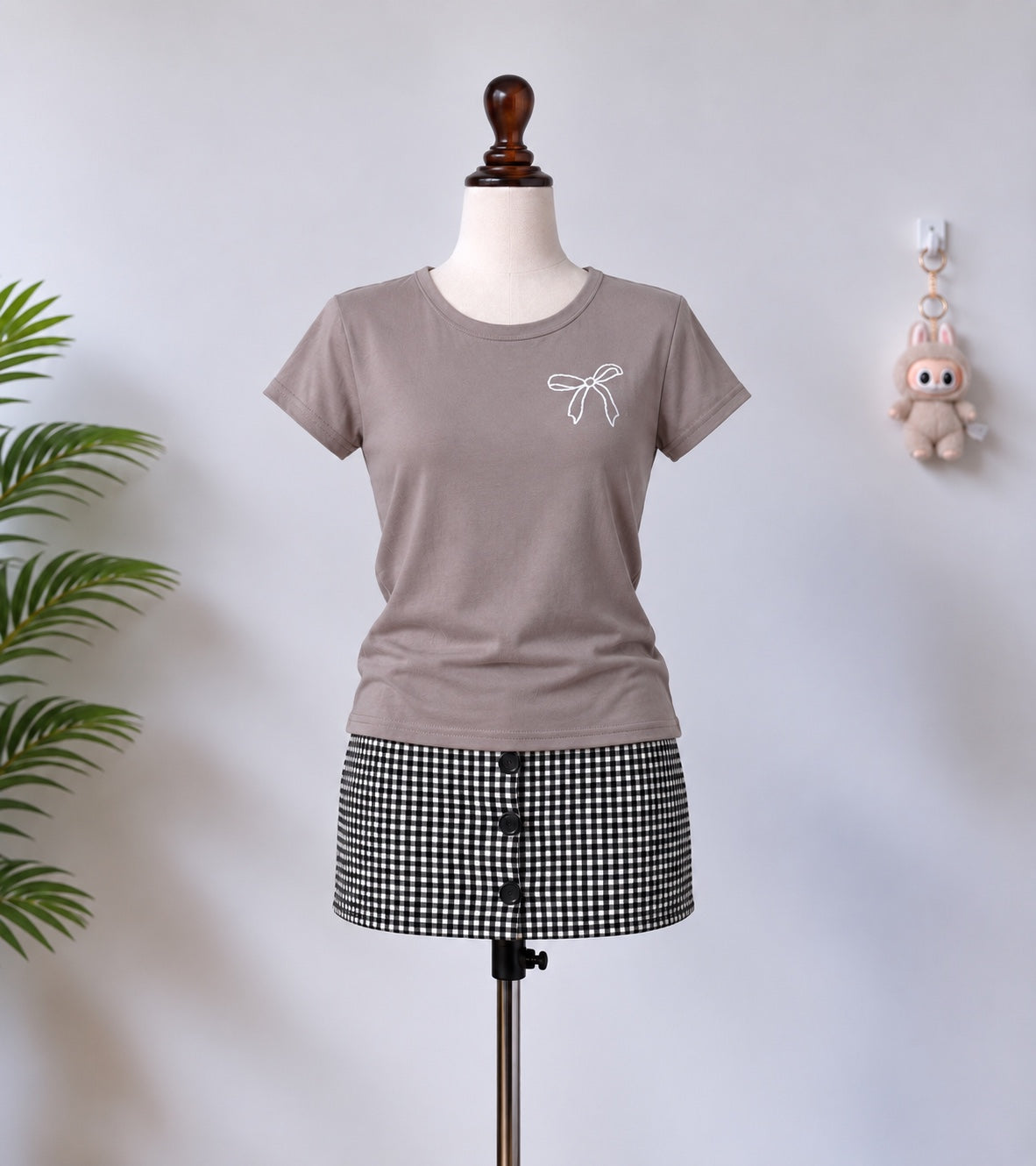 Brown Bow Detail Fitted Tee