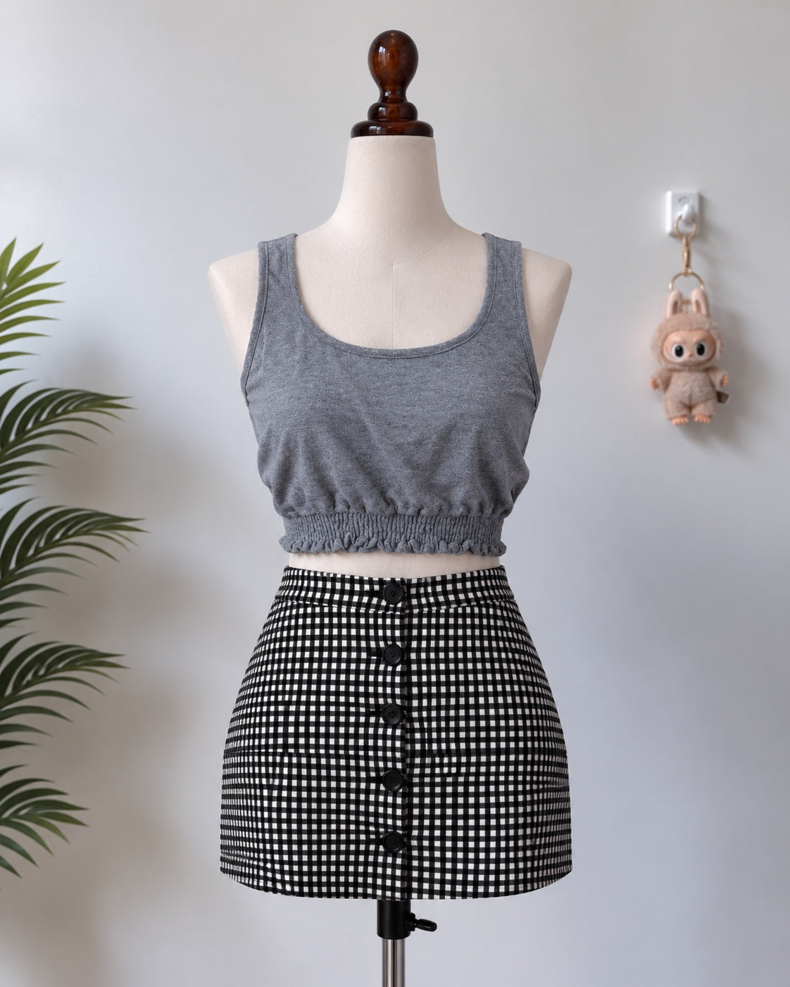 Grey elastic hem crop tank