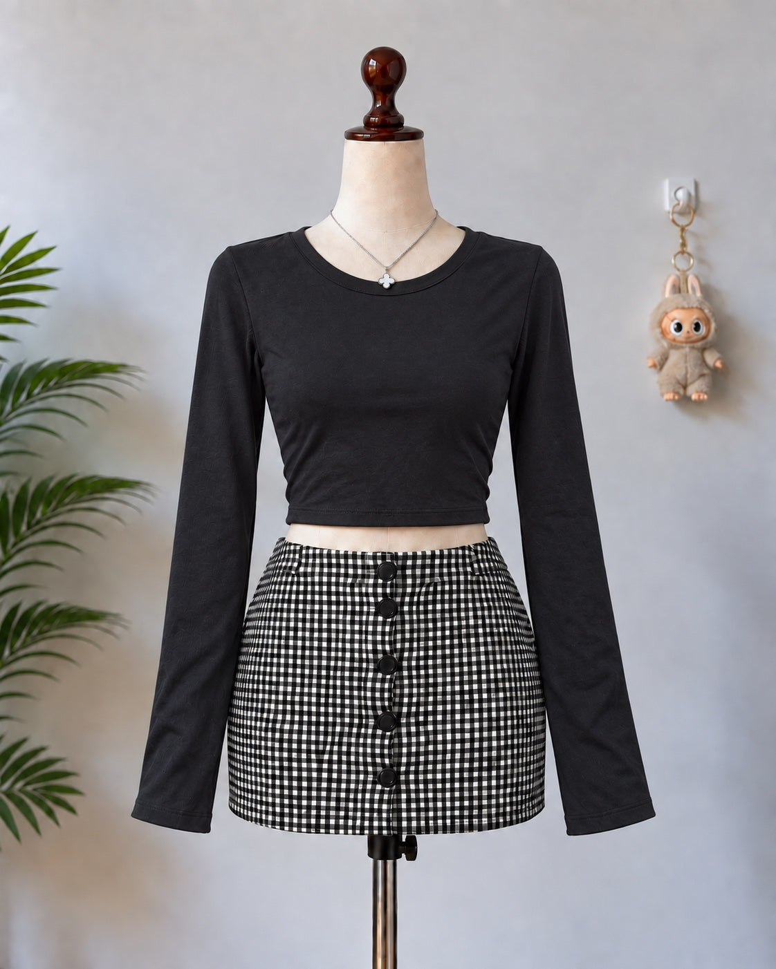 Black Long Sleeve Crop Top - N-21