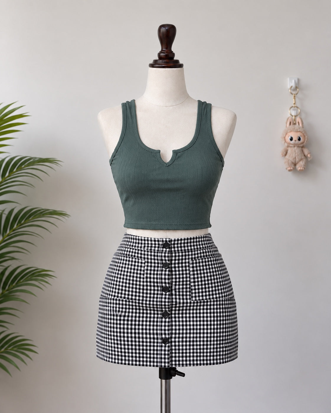 Dark Green Ribbed Notch Neck Crop Tank Top