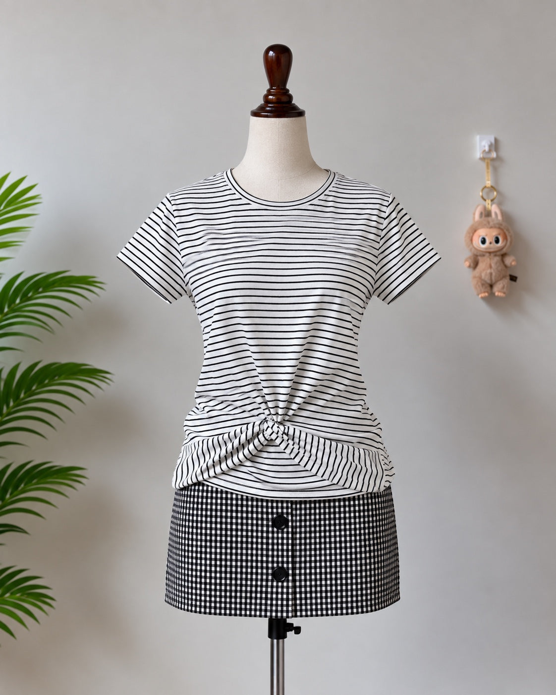 White Black Striped Knot T-Shirt N-91