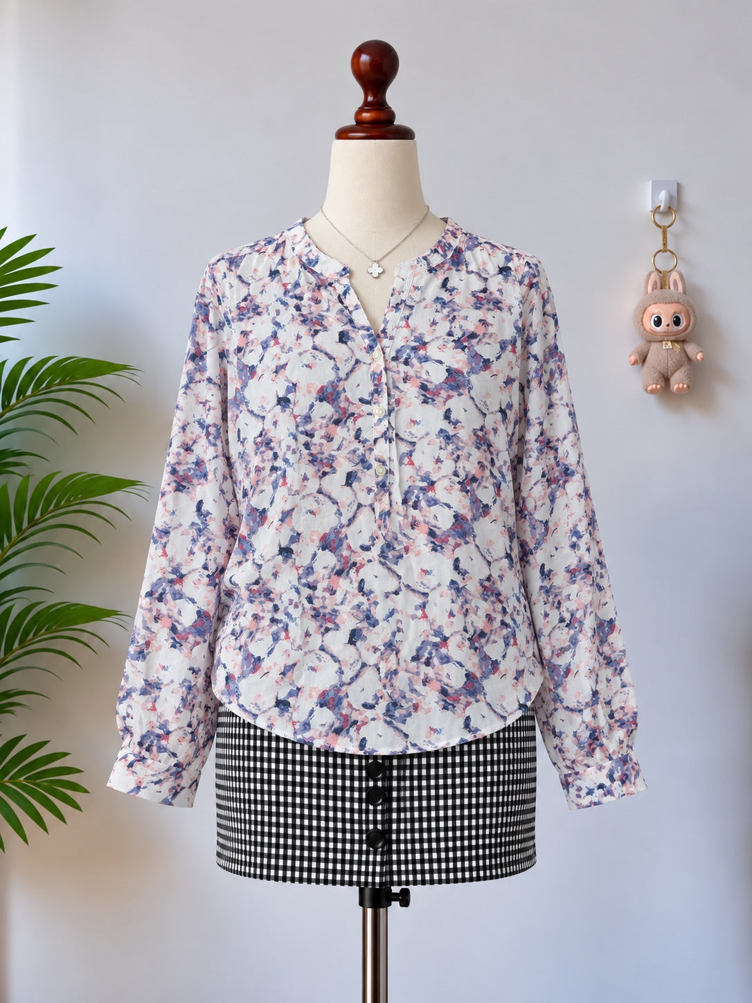 Abstract floral long sleeve blouse front