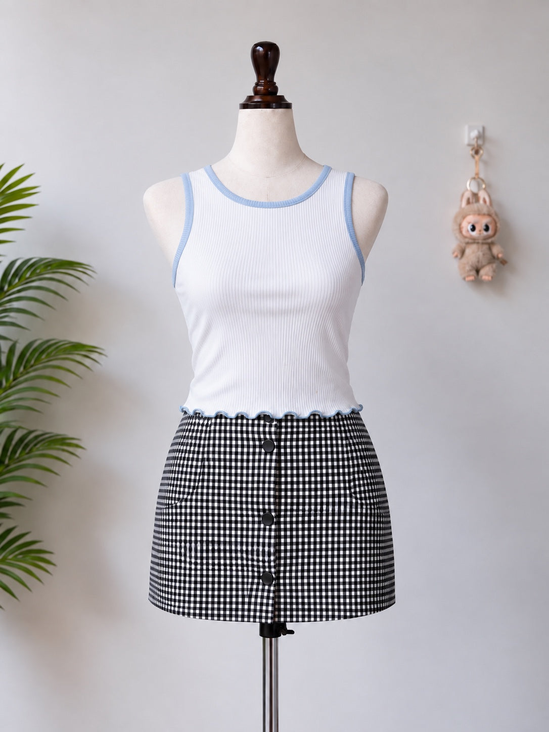 Blue and white ribbed colorblock sleeveless top