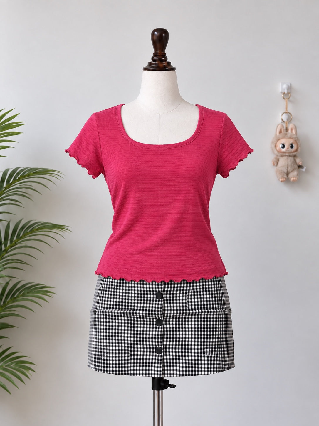 Fuchsia Lettuce Trim Short Sleeve Top