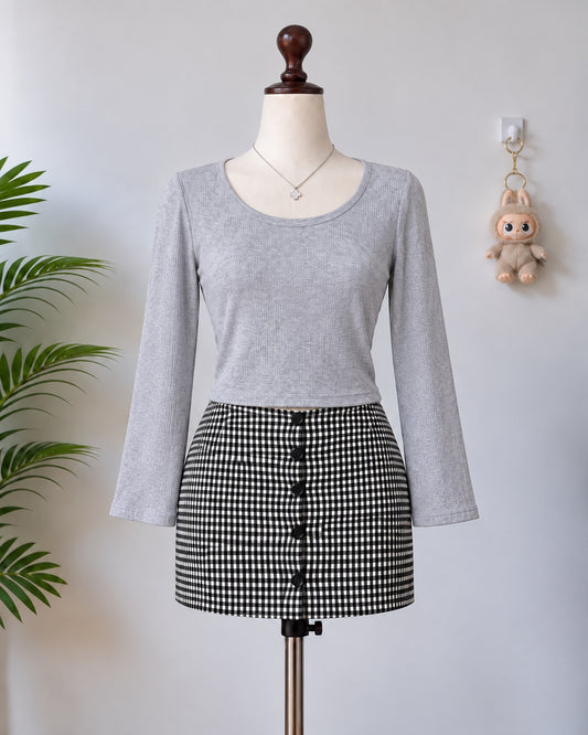 Grey ribbed long sleeve scoop neck top