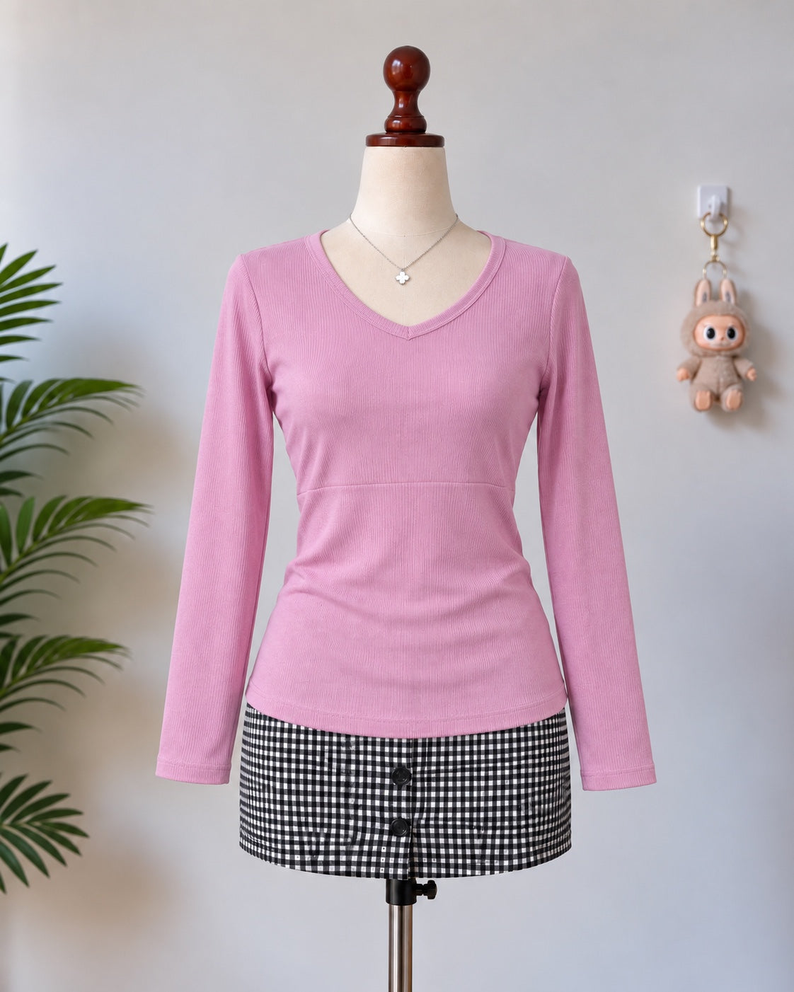 Pink ribbed v-neck long sleeve top