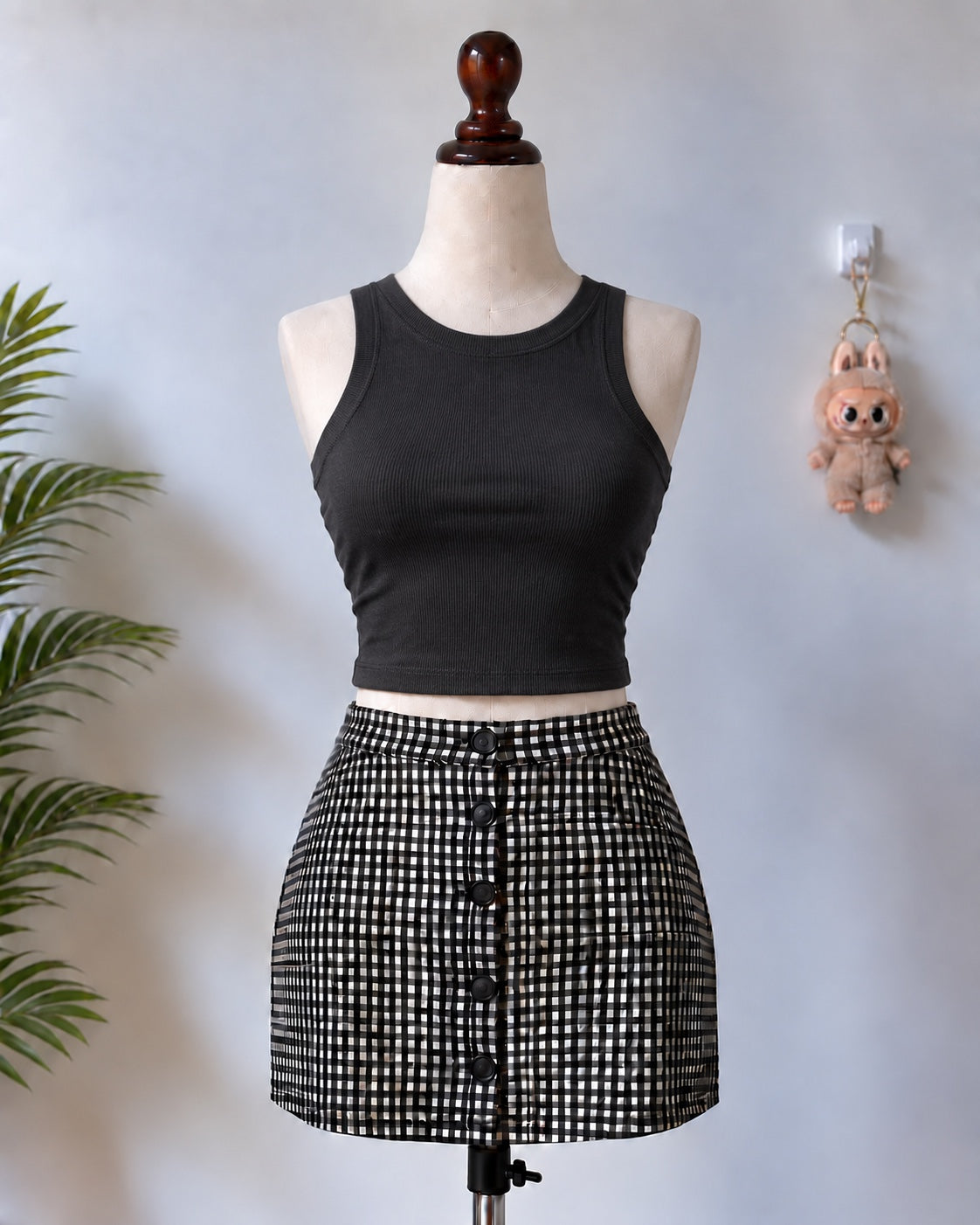 Black Ribbed Crop Tank Top