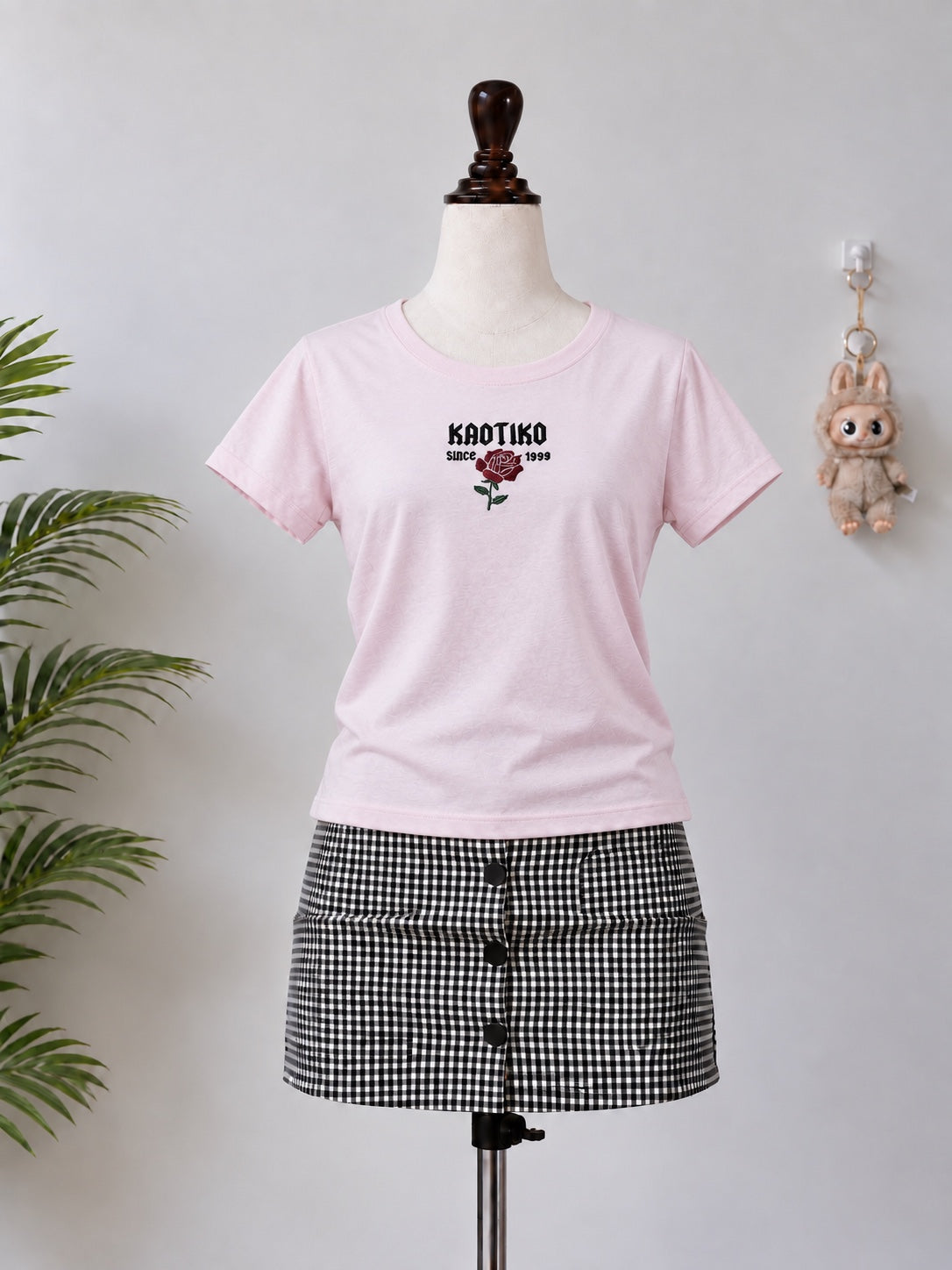 Pink Kaotiko Rose Graphic T-Shirt