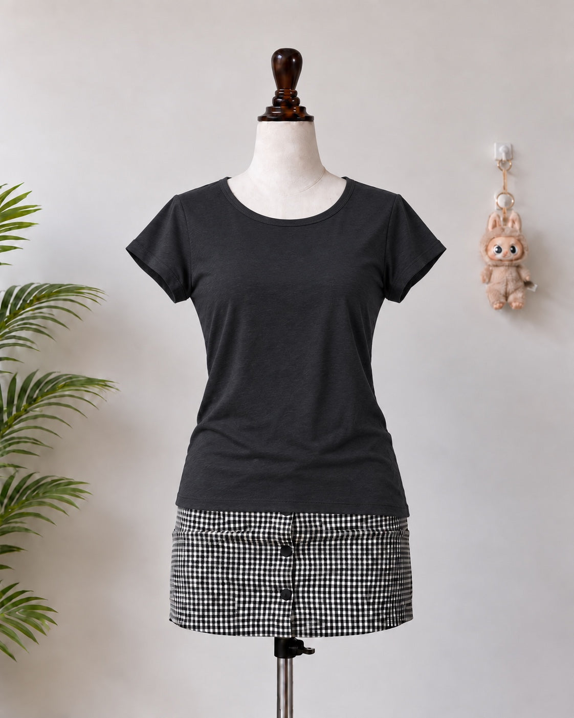 Black Basic Crew Neck T-Shirt
