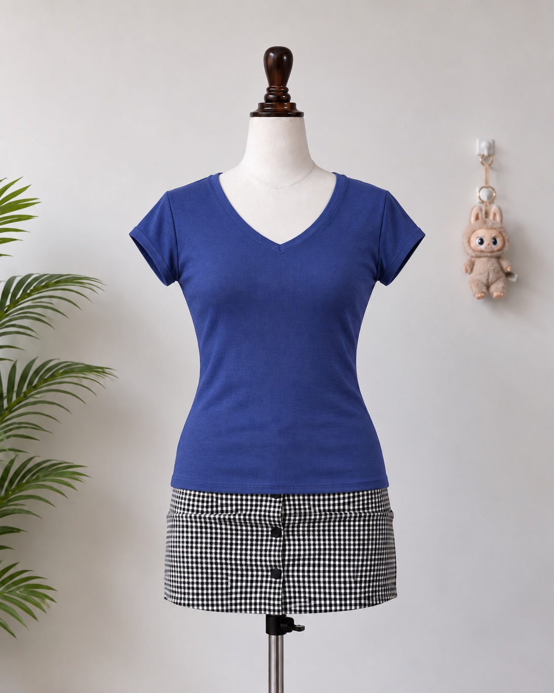 Navy blue V-neck short sleeve top