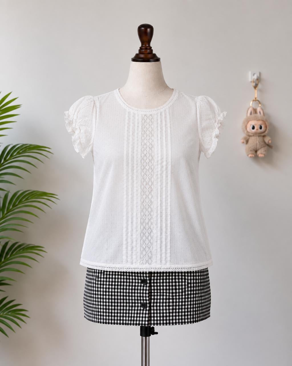White lace panel short sleeve blouse